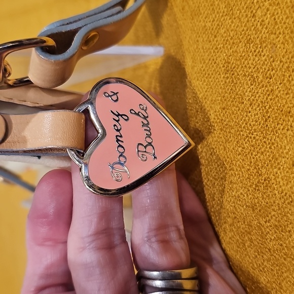 Dooney & Bourke Wristlet - Like New - Picture 3 of 5